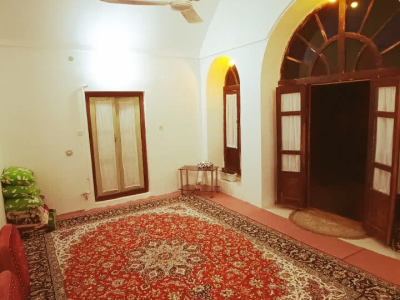 سنتی و دنج در دوقدمی میدان تاریخی امیرچخماق