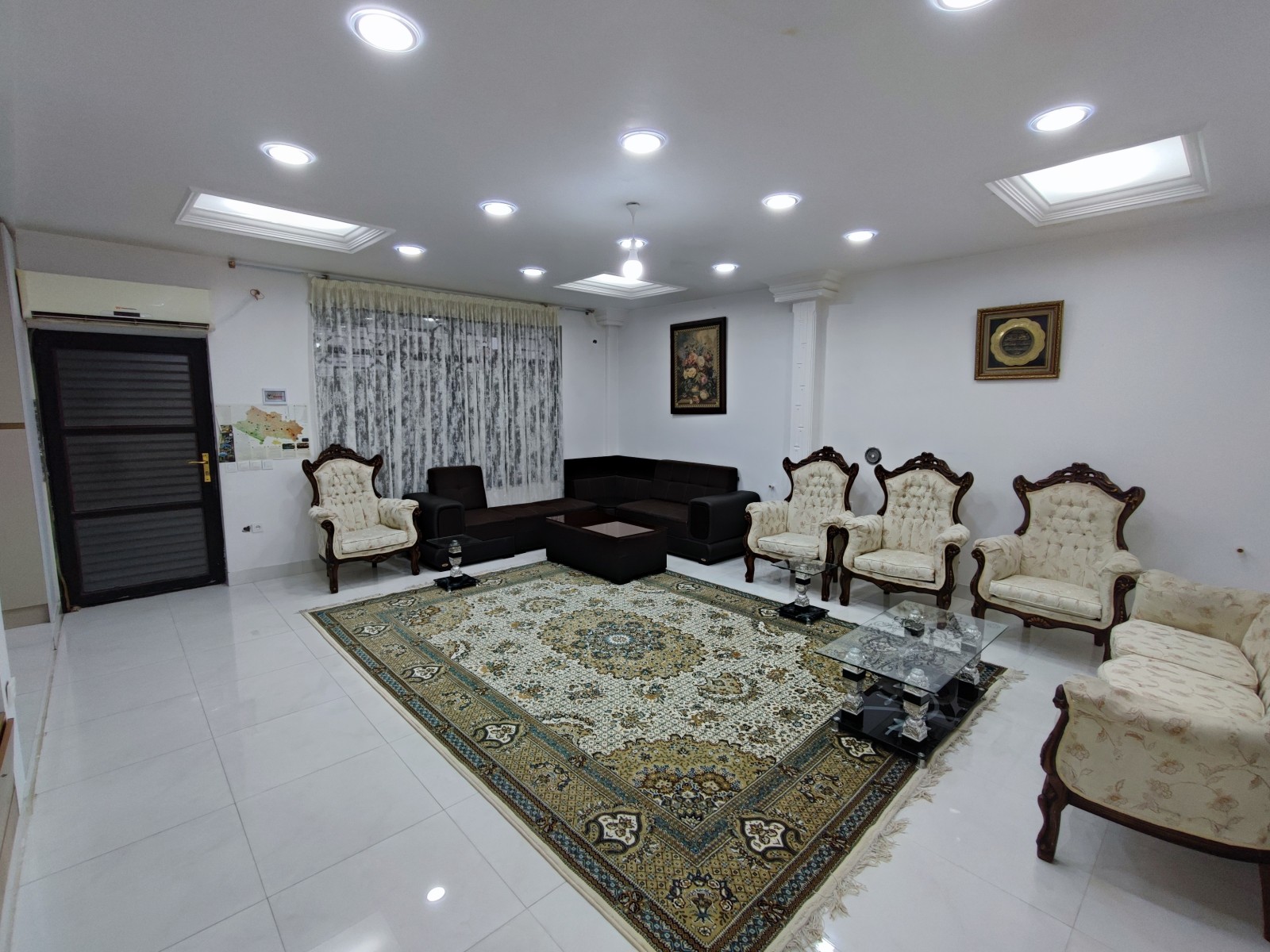 اتاق پذیرایی
