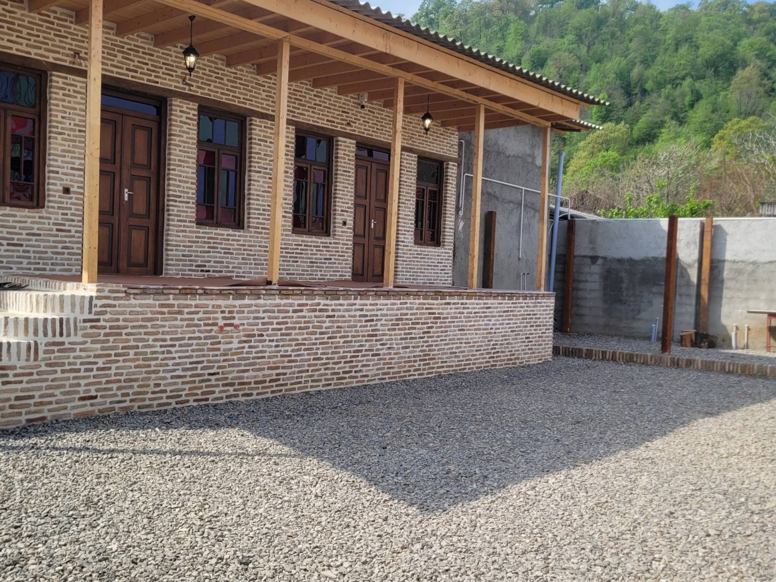 نمای بیرونی ساختمان
