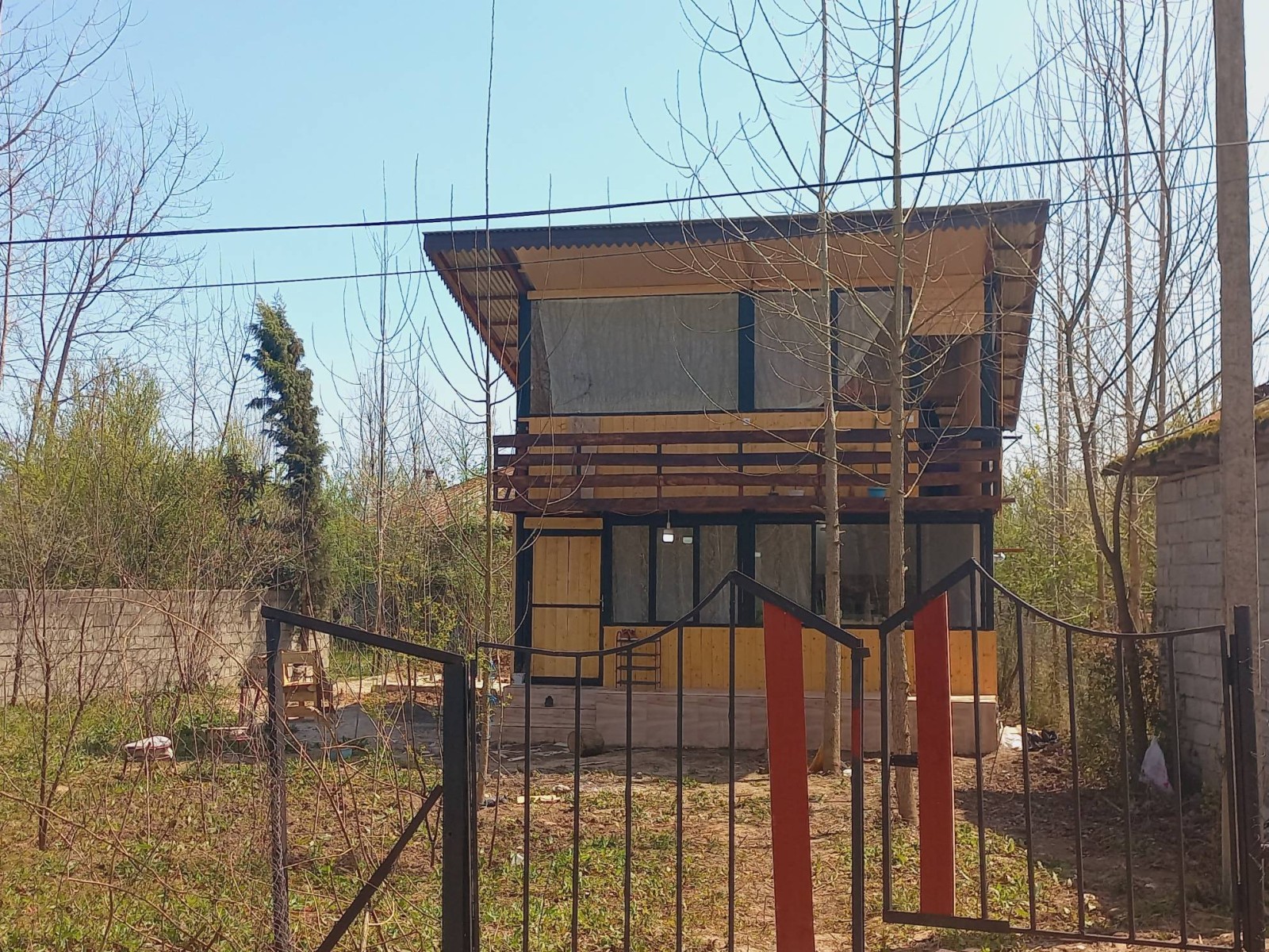 نمای بیرونی ساختمان