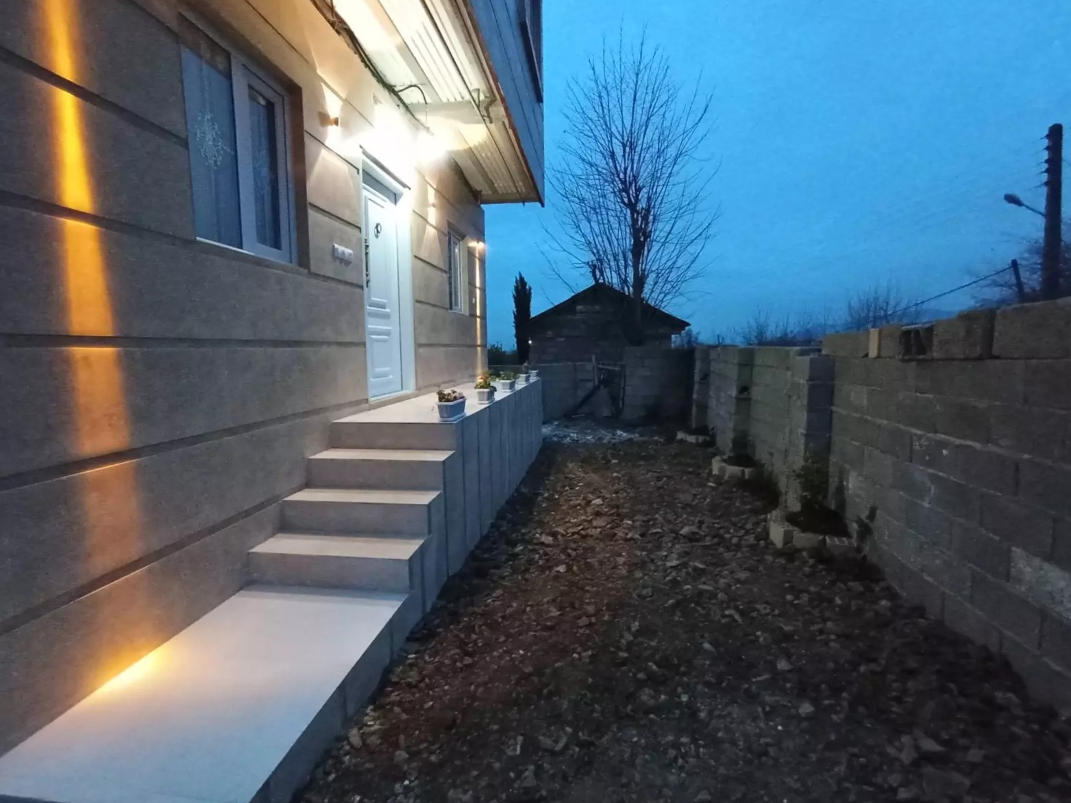 نمای بیرونی ساختمان نمای بیرونی ساختمان