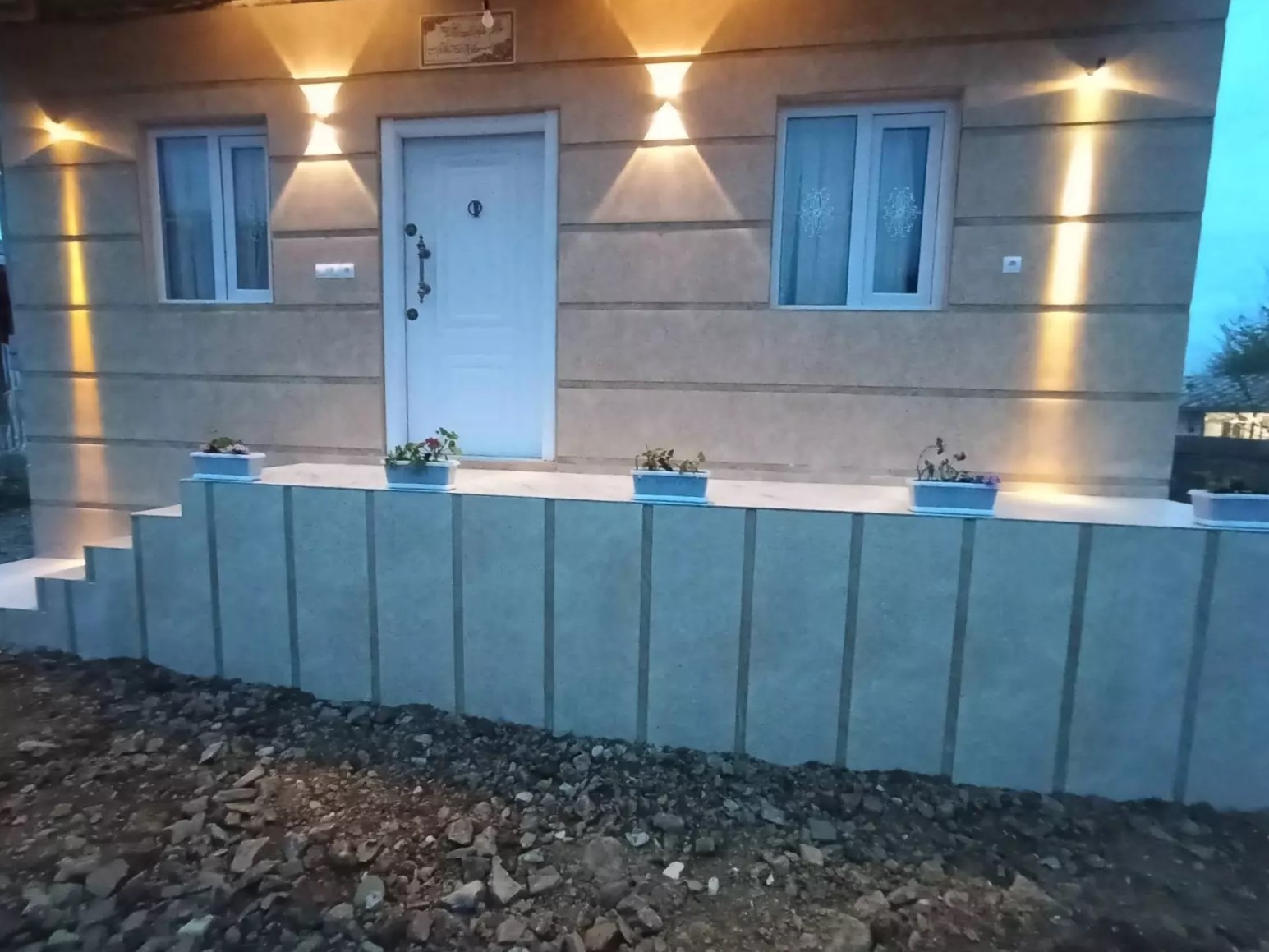 نمای بیرونی ساختمان نمای بیرونی ساختمان