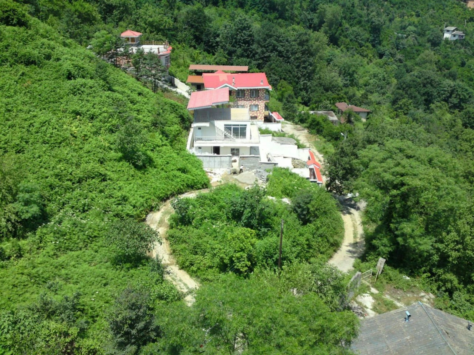 نمای بیرونی ساختمان