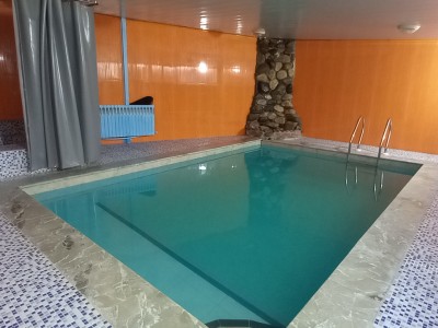 سوییت ایلیاران با استخر
