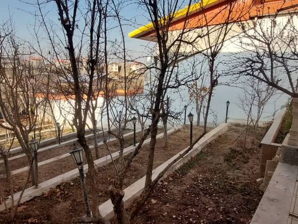 نمای بیرونی ساختمان