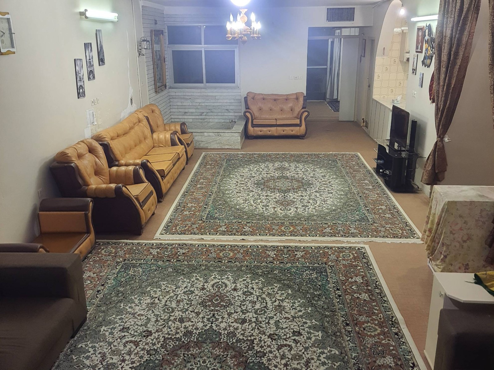 نمای از سالن نمای از سالن