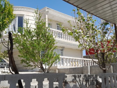 ویلای دربست دوبلکس با چشم انداز دشت و کوهستان