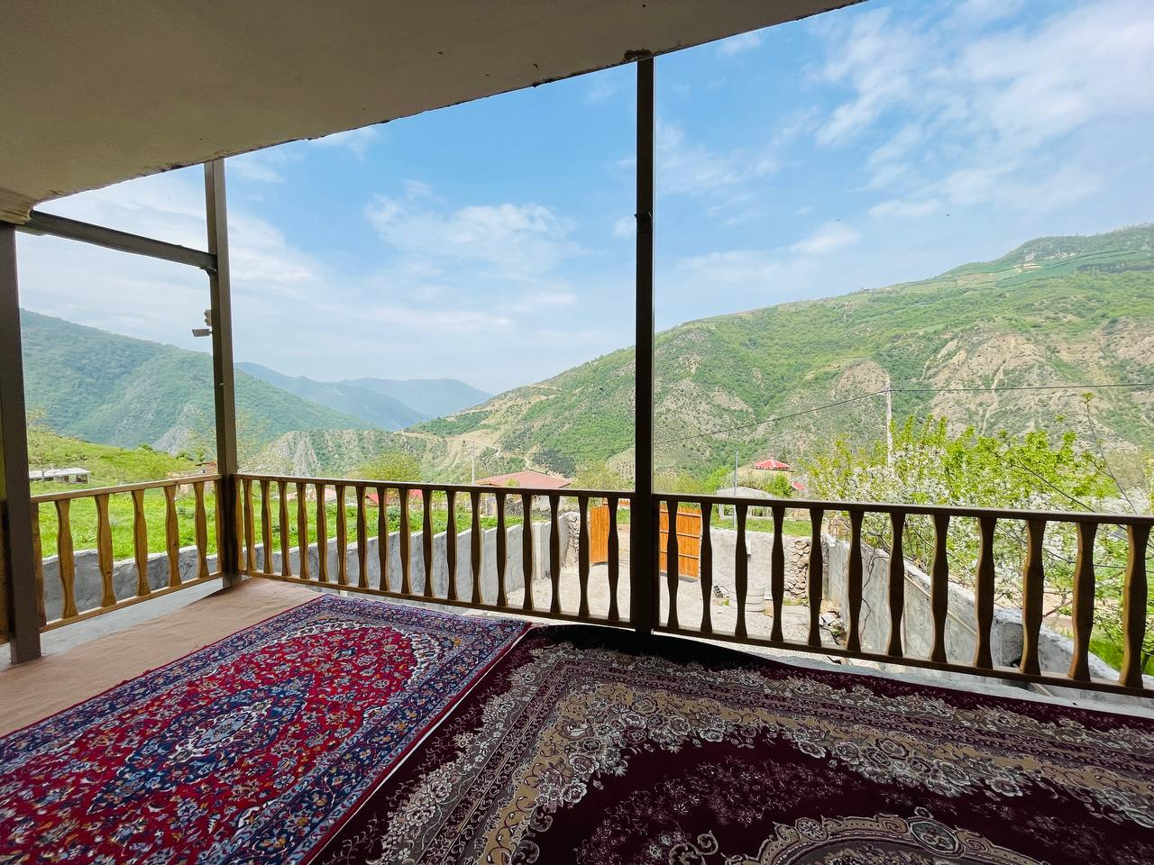 نمای بیرونی ساختمان