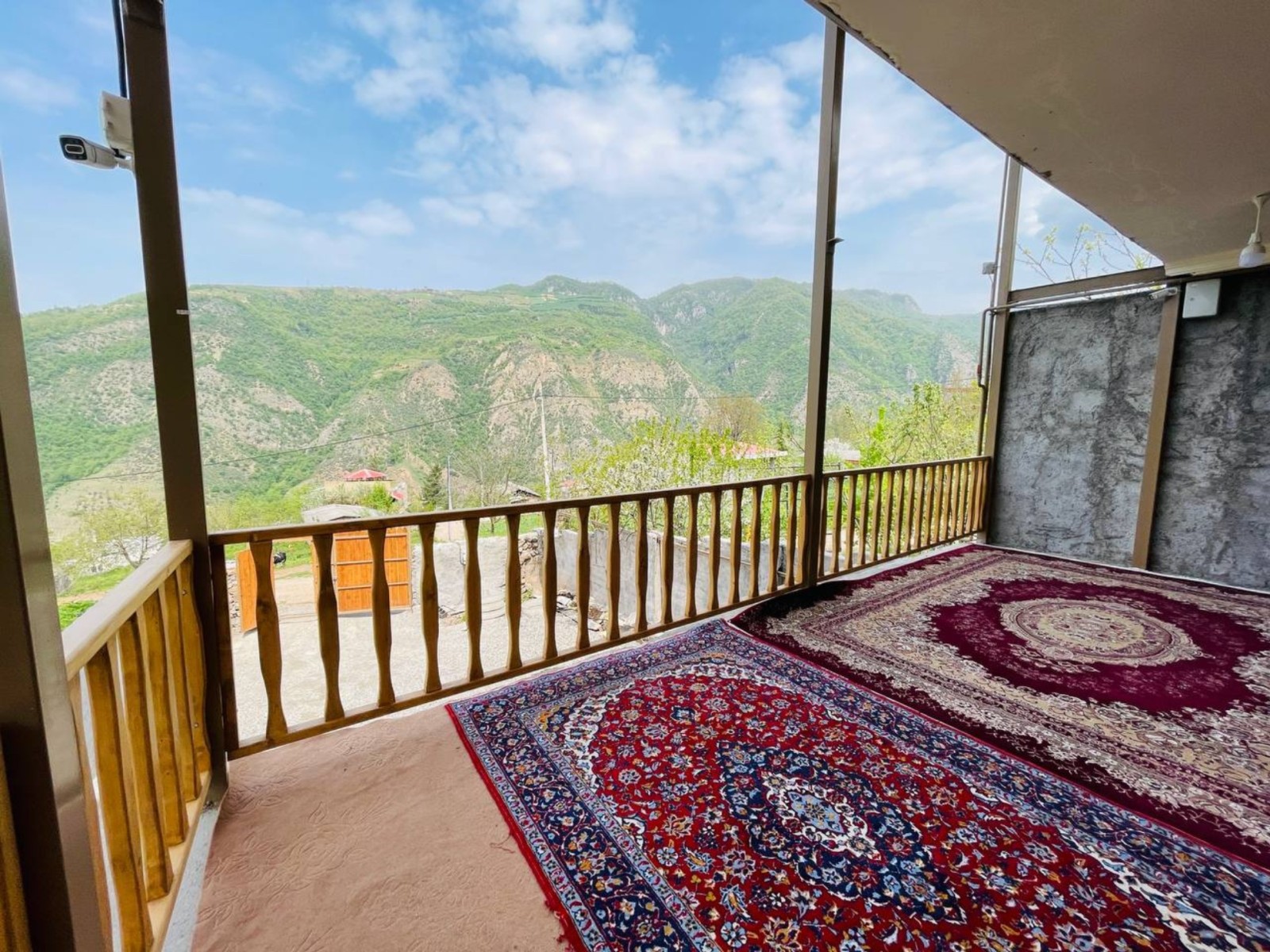نمای بیرونی ساختمان