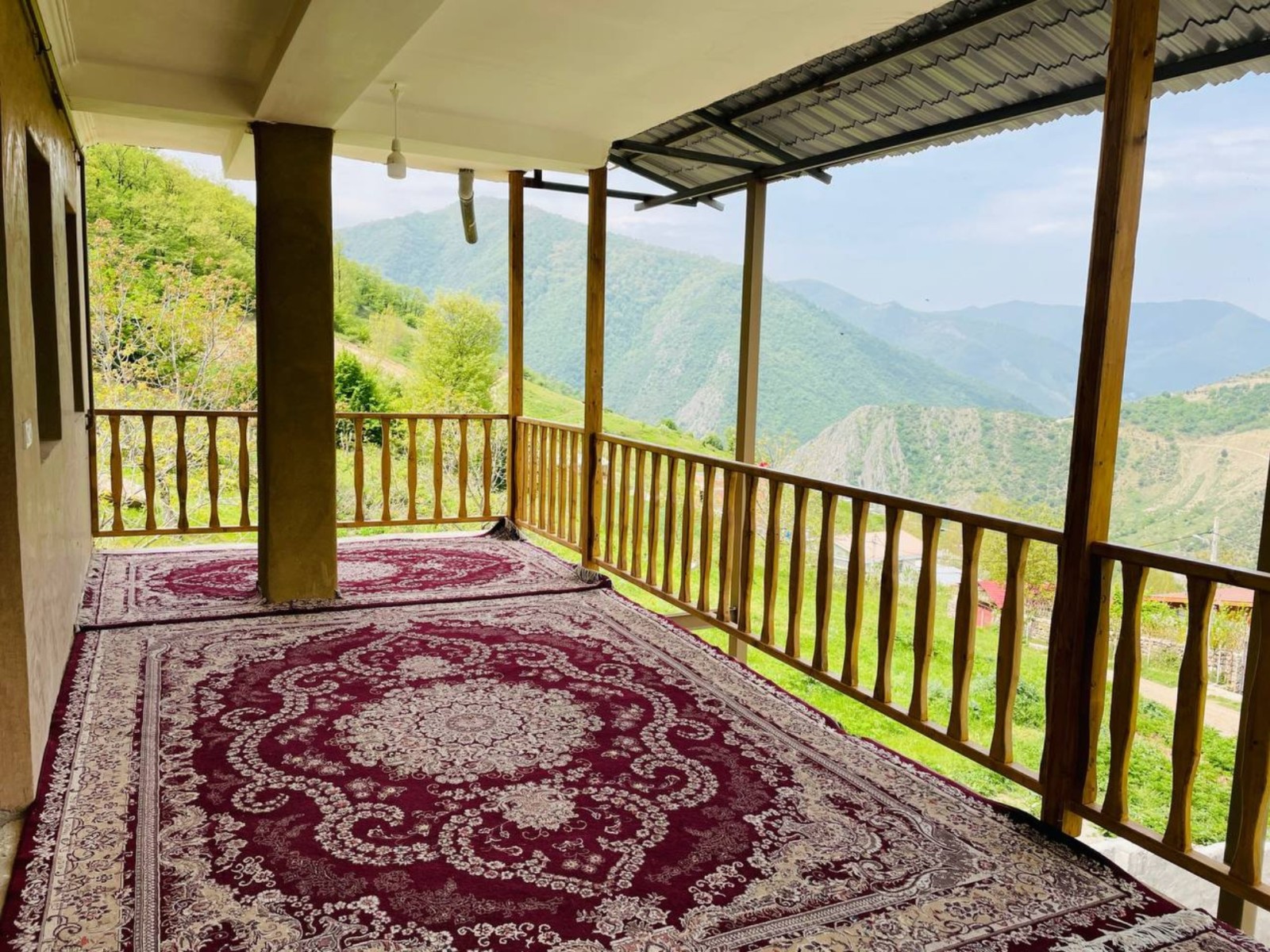 نمای بیرونی ساختمان
