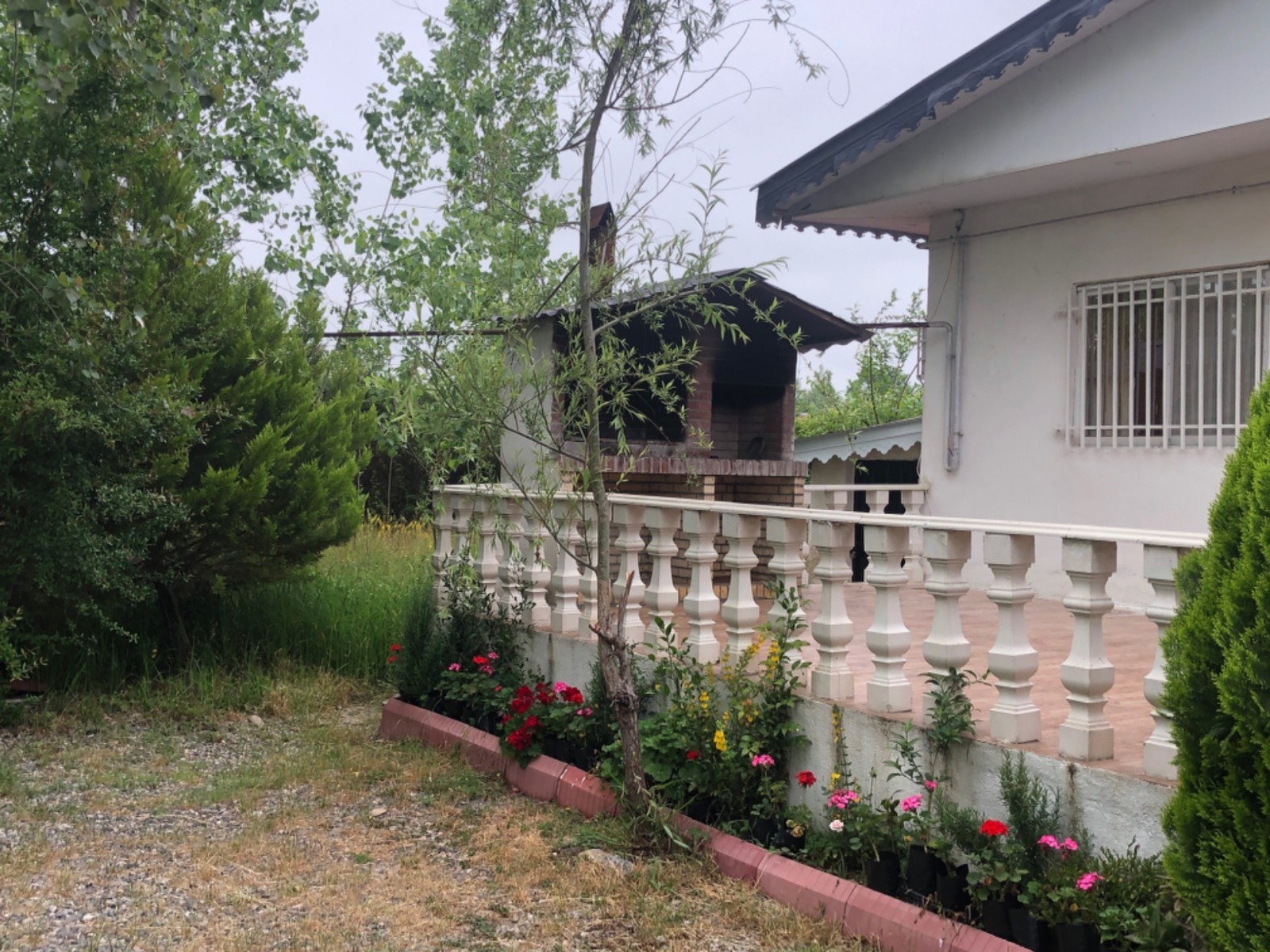 نمای بیرونی ساختمان