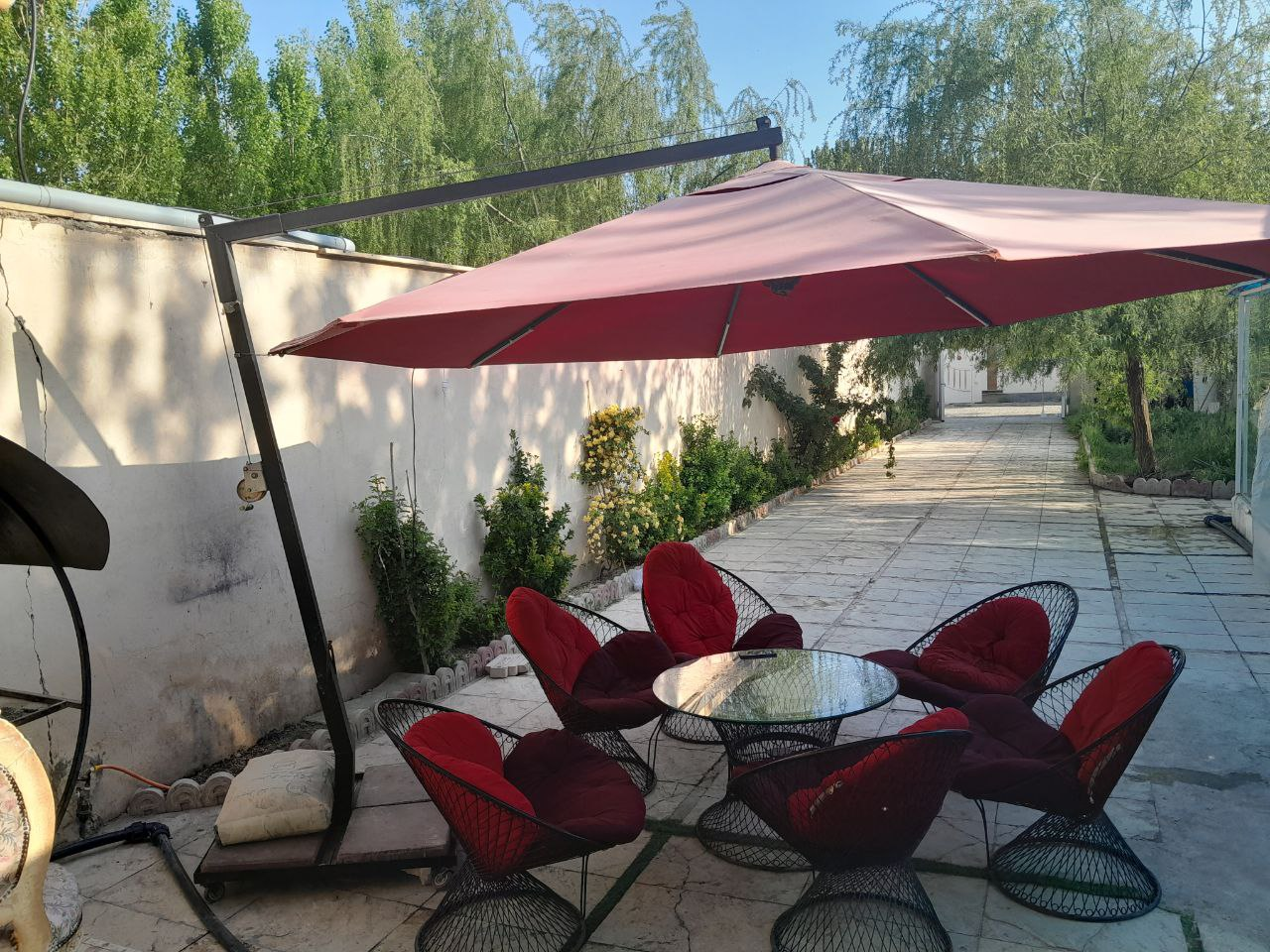 نمای بیرونی ساختمان