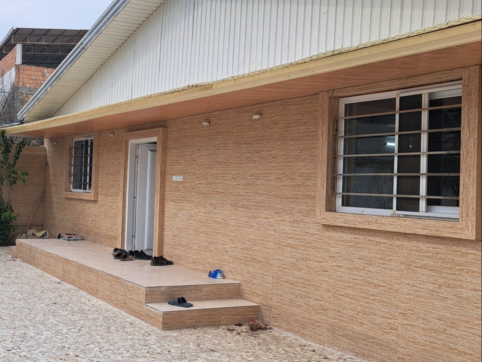 نمای بیرونی ساختمان نمای بیرونی ساختمان