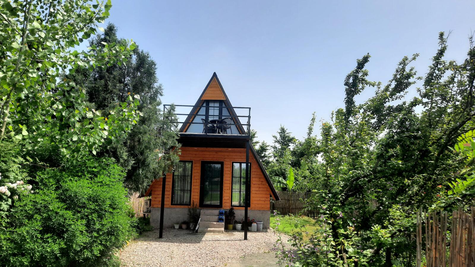 نمای اصلی کلبه نمای اصلی کلبه