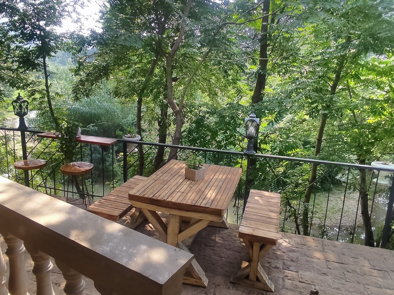 نمای بیرونی ساختمان نمای بیرونی ساختمان