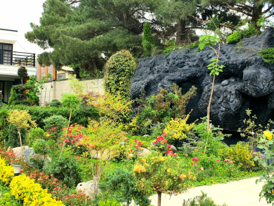 باغ ویلای دوبلکس مدرن چهارخوابه با استخر آب‌گرم