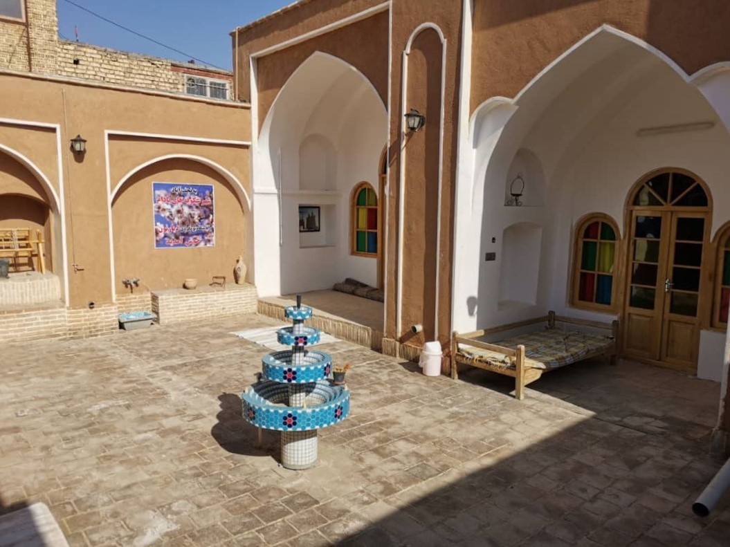 حیاط