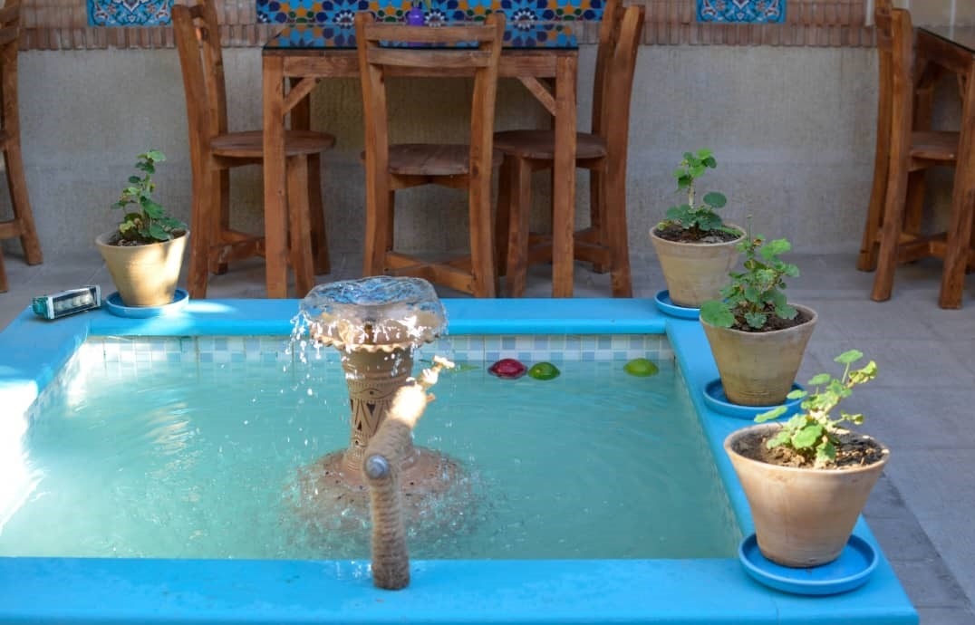 حیاط