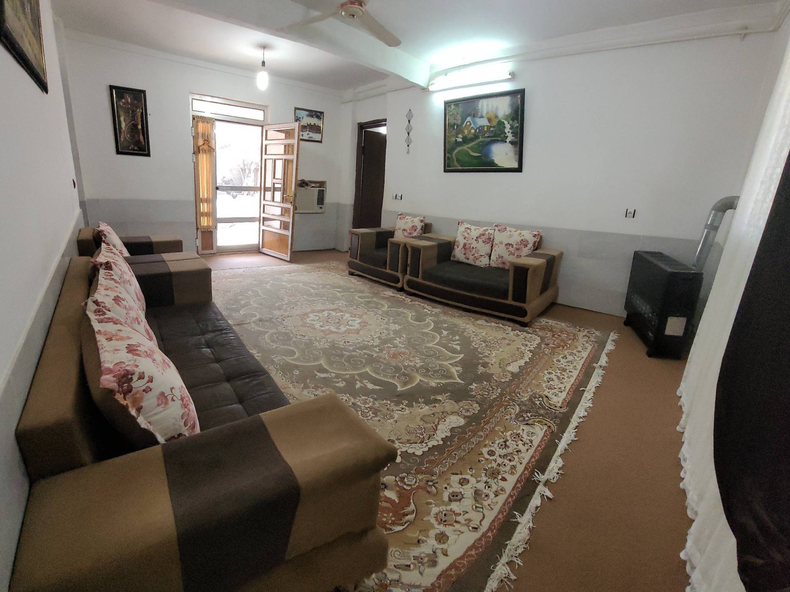 اتاق پذیرایی