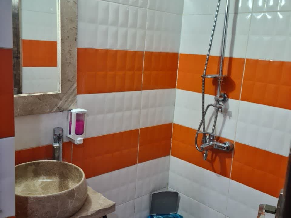 سرویس بهداشتی و حمام