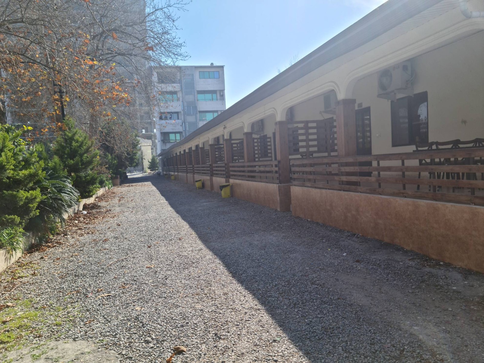 نمای بیرونی ساختمان