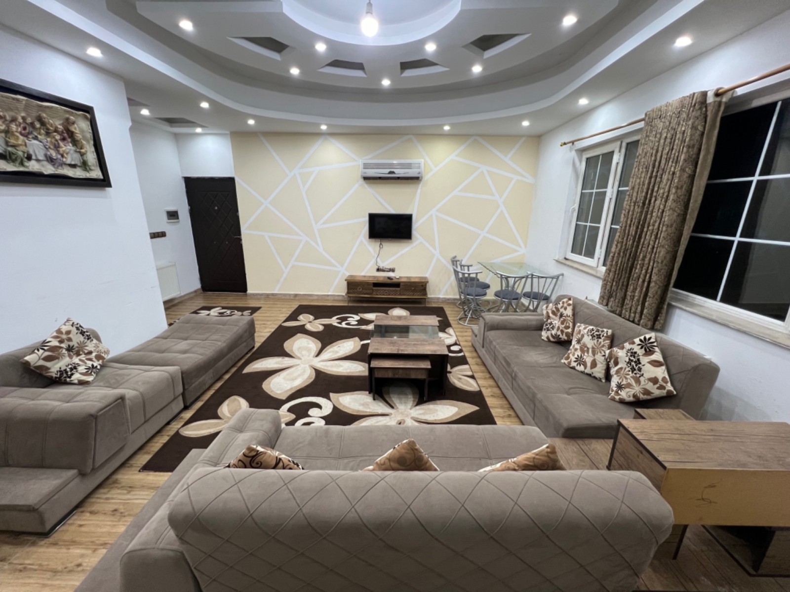 اتاق پذیرایی