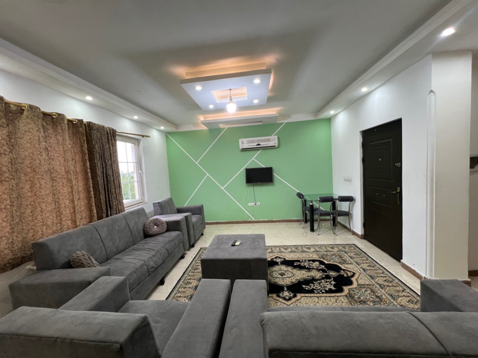 اتاق پذیرایی