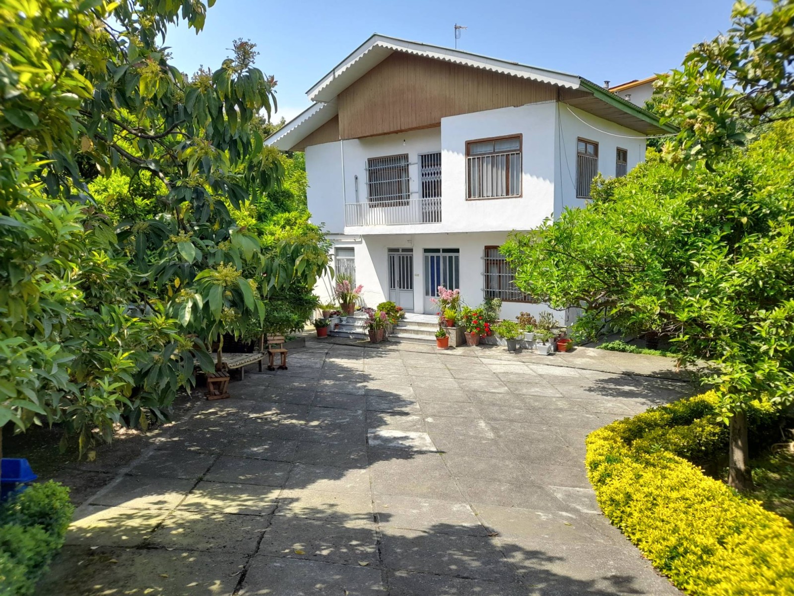 نمای بیرونی ساختمان نمای بیرونی ساختمان