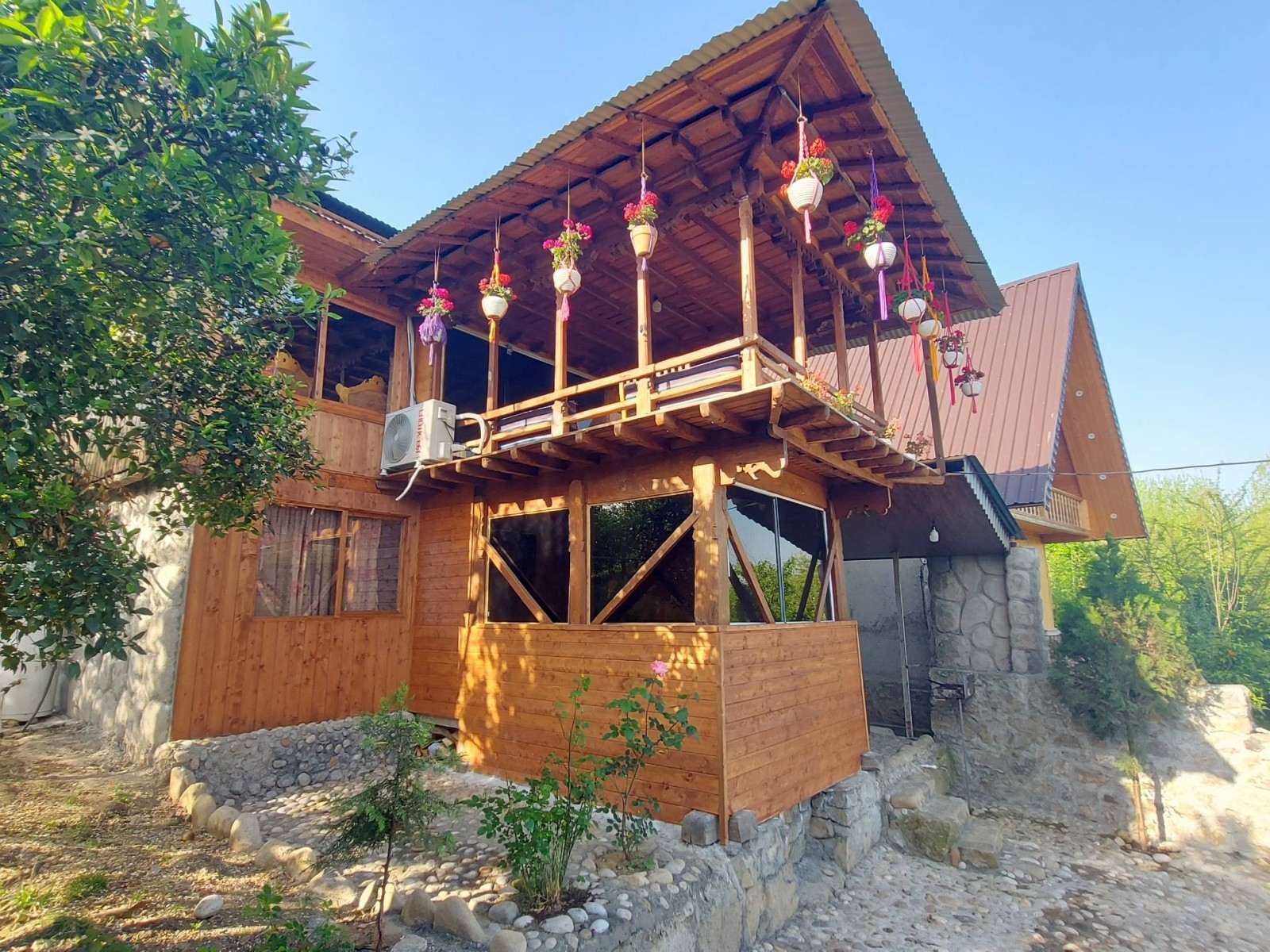 نمای بیرونی ساختمان