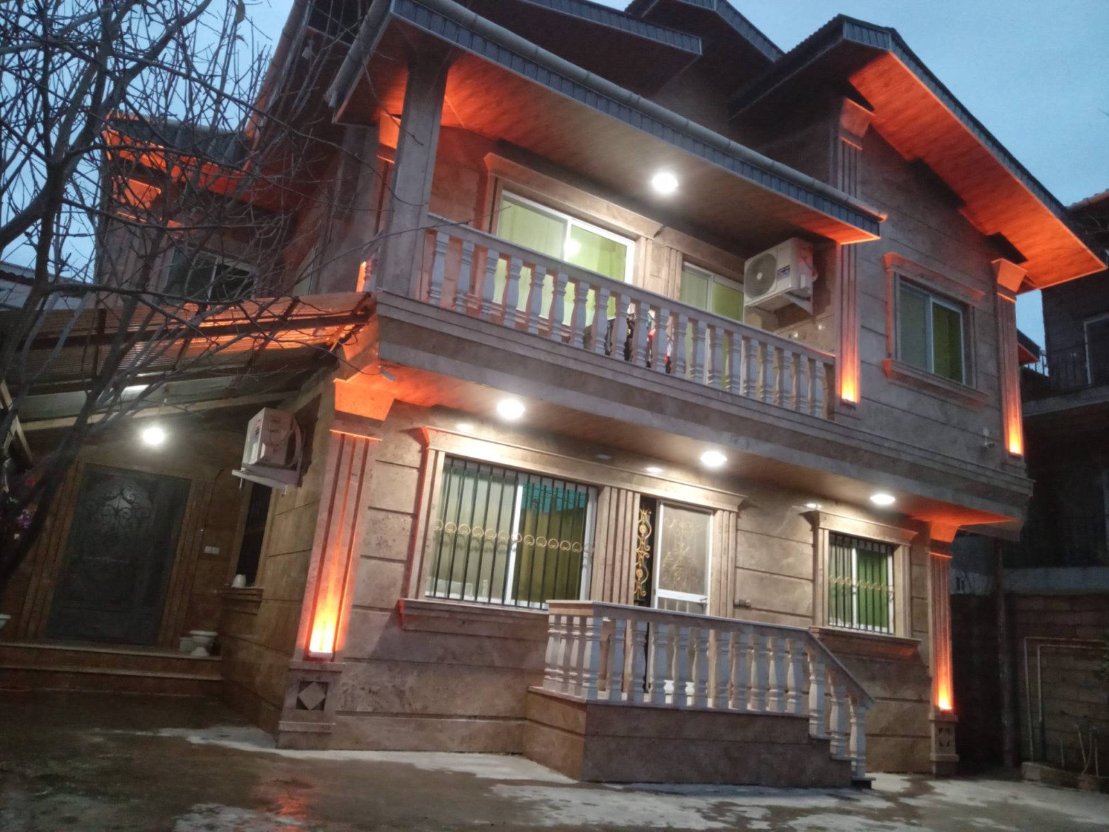 نمای بیرونی ساختمان نمای بیرونی ساختمان