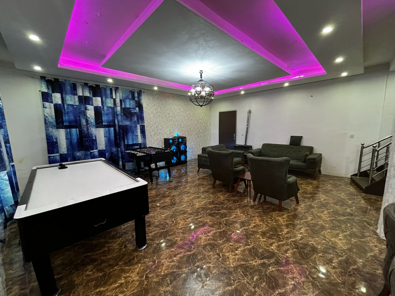 اتاق پذیرایی