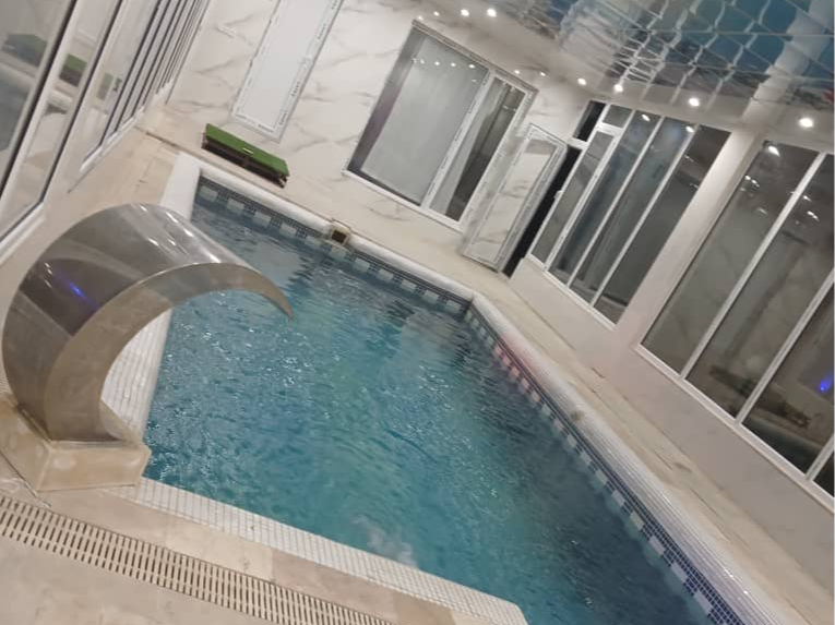 استخر استخر