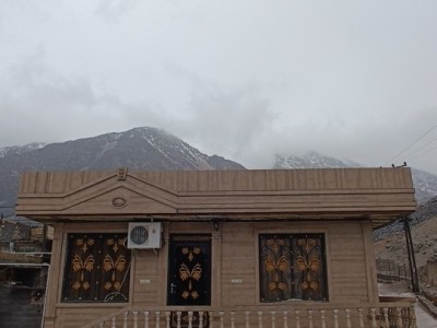 خانه دو خوابه با چشم اندازی زیبا در طبیعت