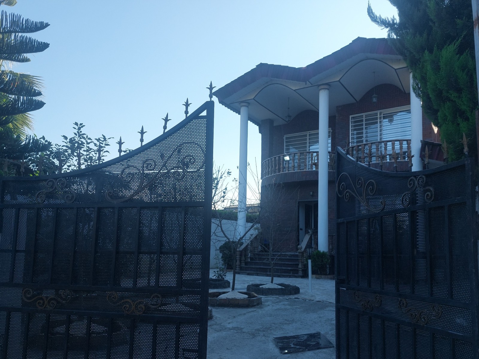 نمای ساختمان