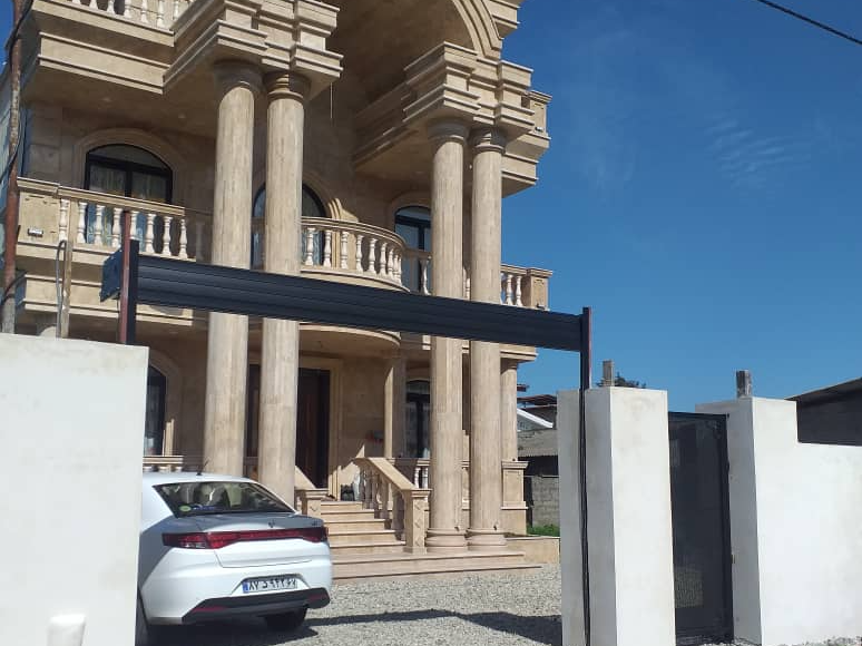 نمای بیرونی ساختمان