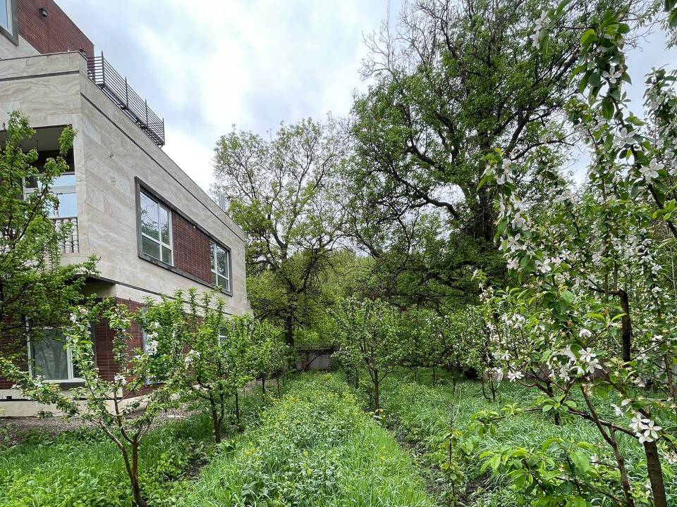 نمای بیرونی ساختمان