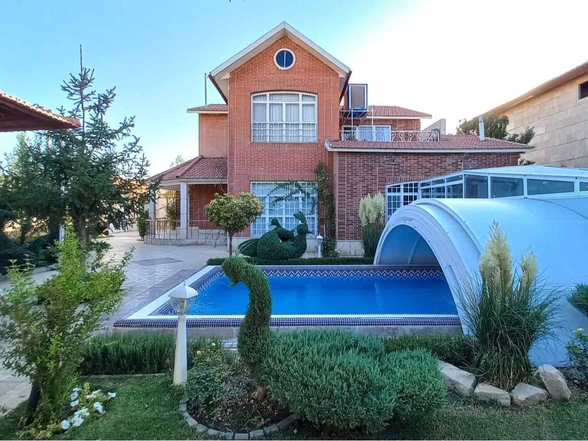 نمای بیرونی ساختمان