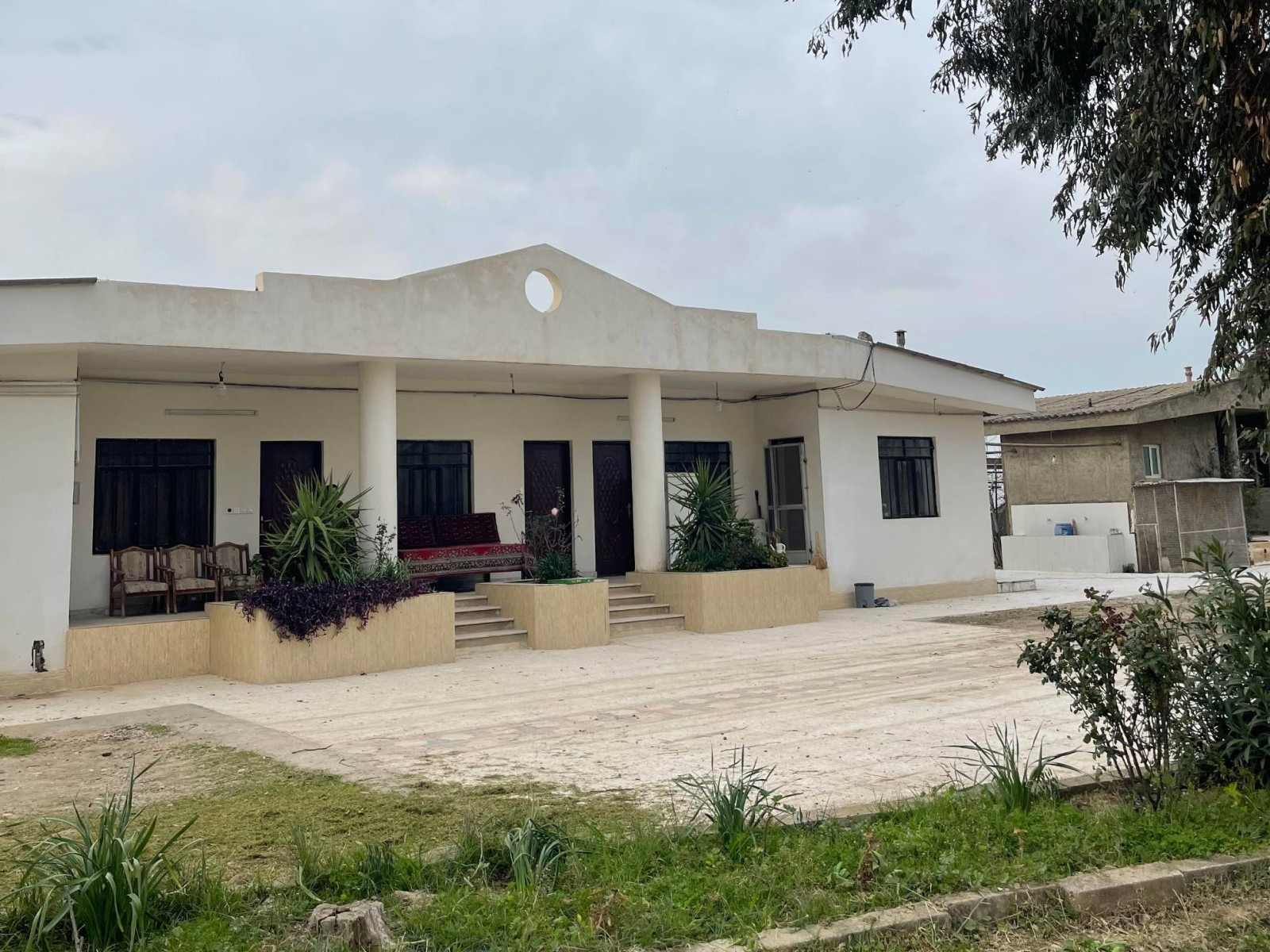 نمای بیرونی ساختمان نمای بیرونی ساختمان