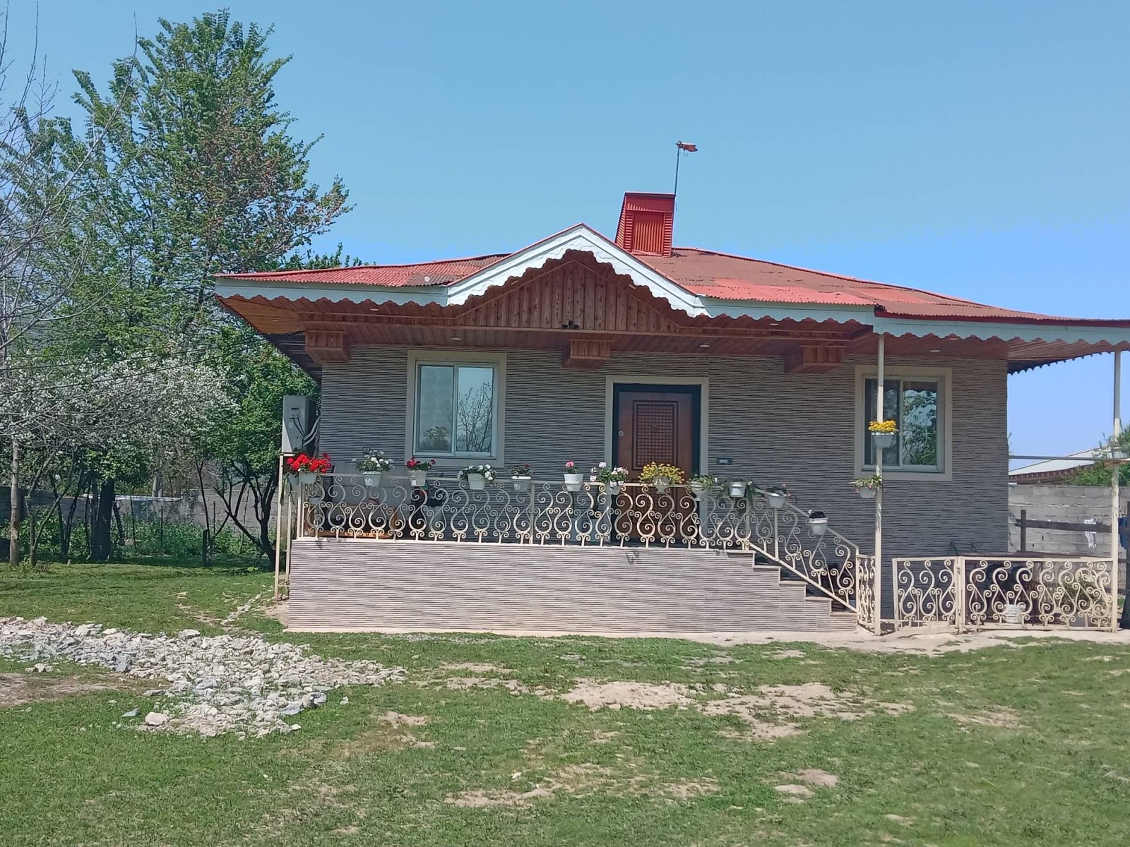 نمای بیرونی ساختمان نمای بیرونی ساختمان