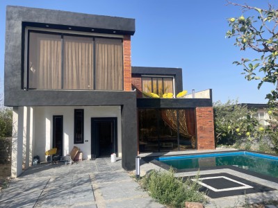 ویلای مدرن دوبلکس