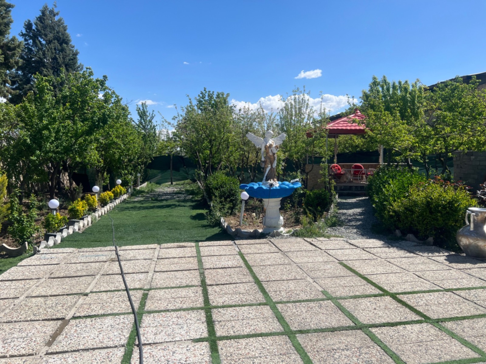 حیاط حیاط