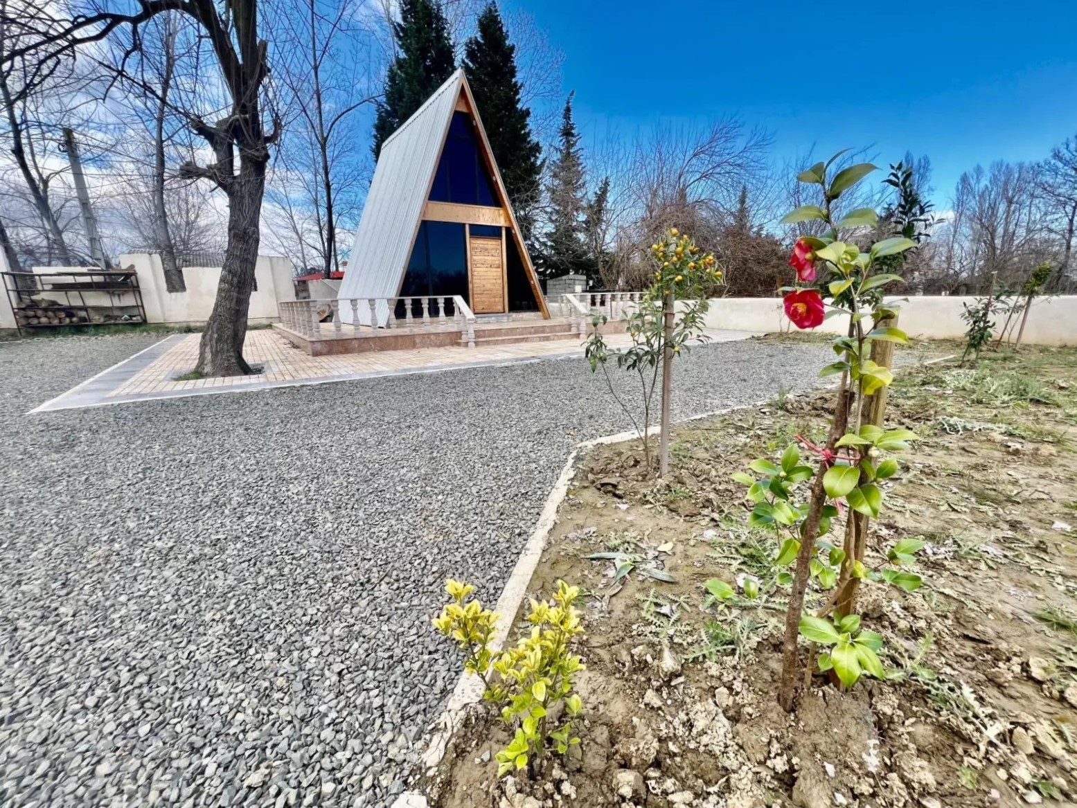 نمای بیرونی ساختمان