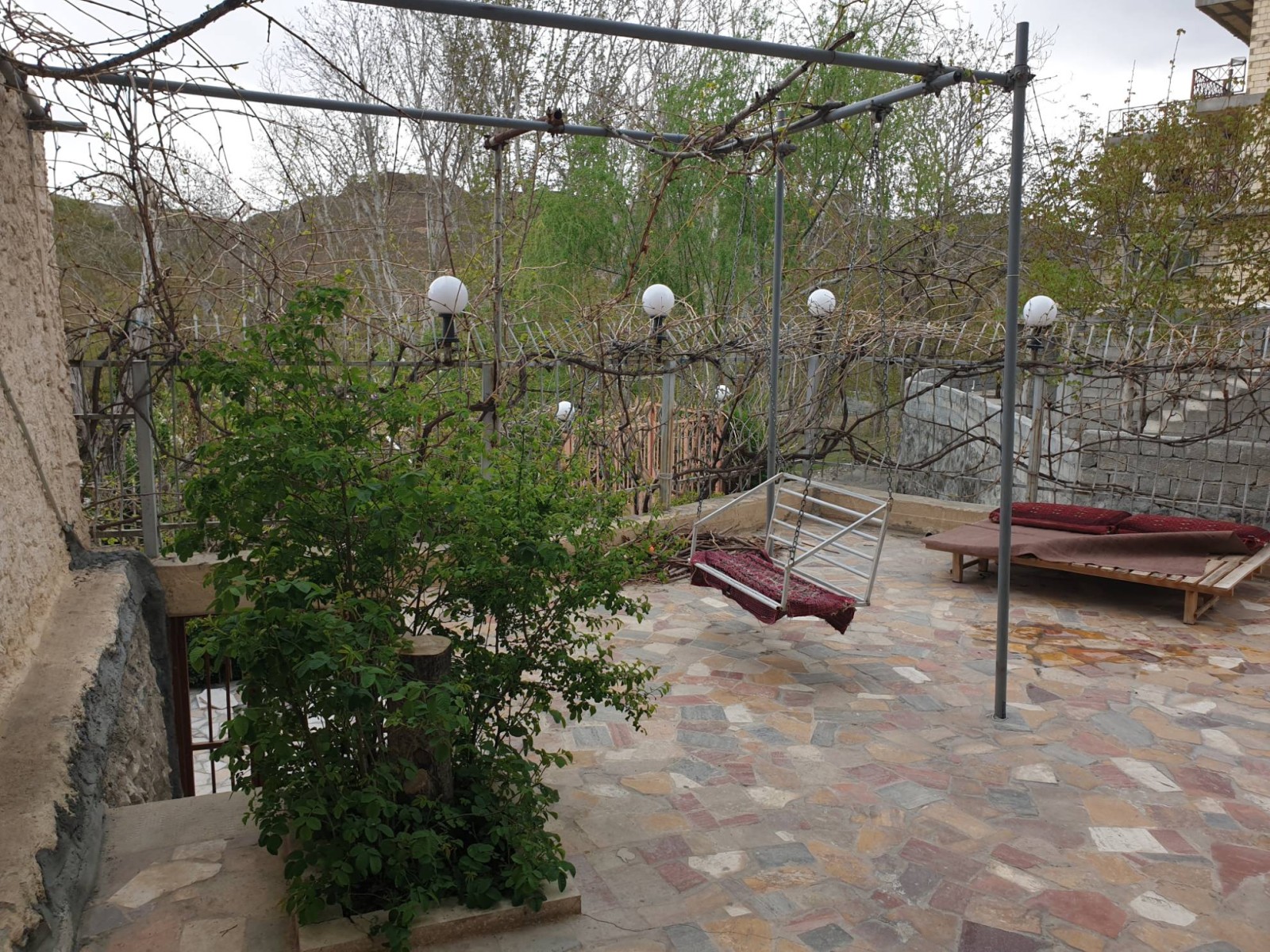 نمای بیرونی ساختمان