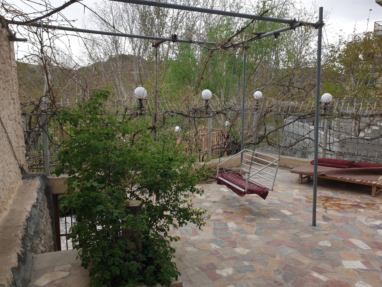 نمای بیرونی ساختمان