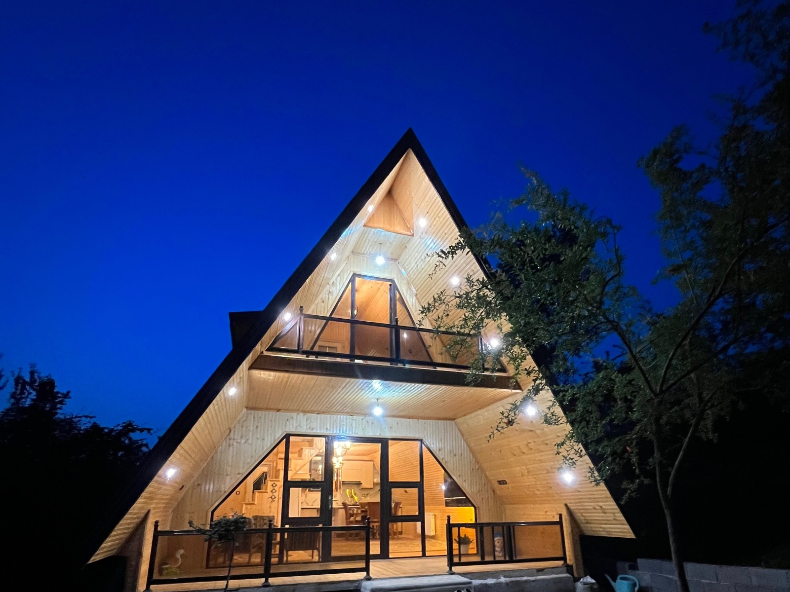 نمای بیرونی ساختمان نمای بیرونی ساختمان