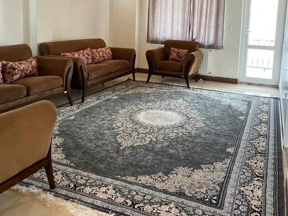 اتاق پذیرایی همکف