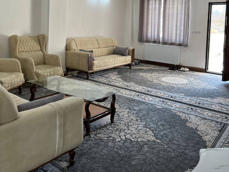اتاق پذیرایی همکف