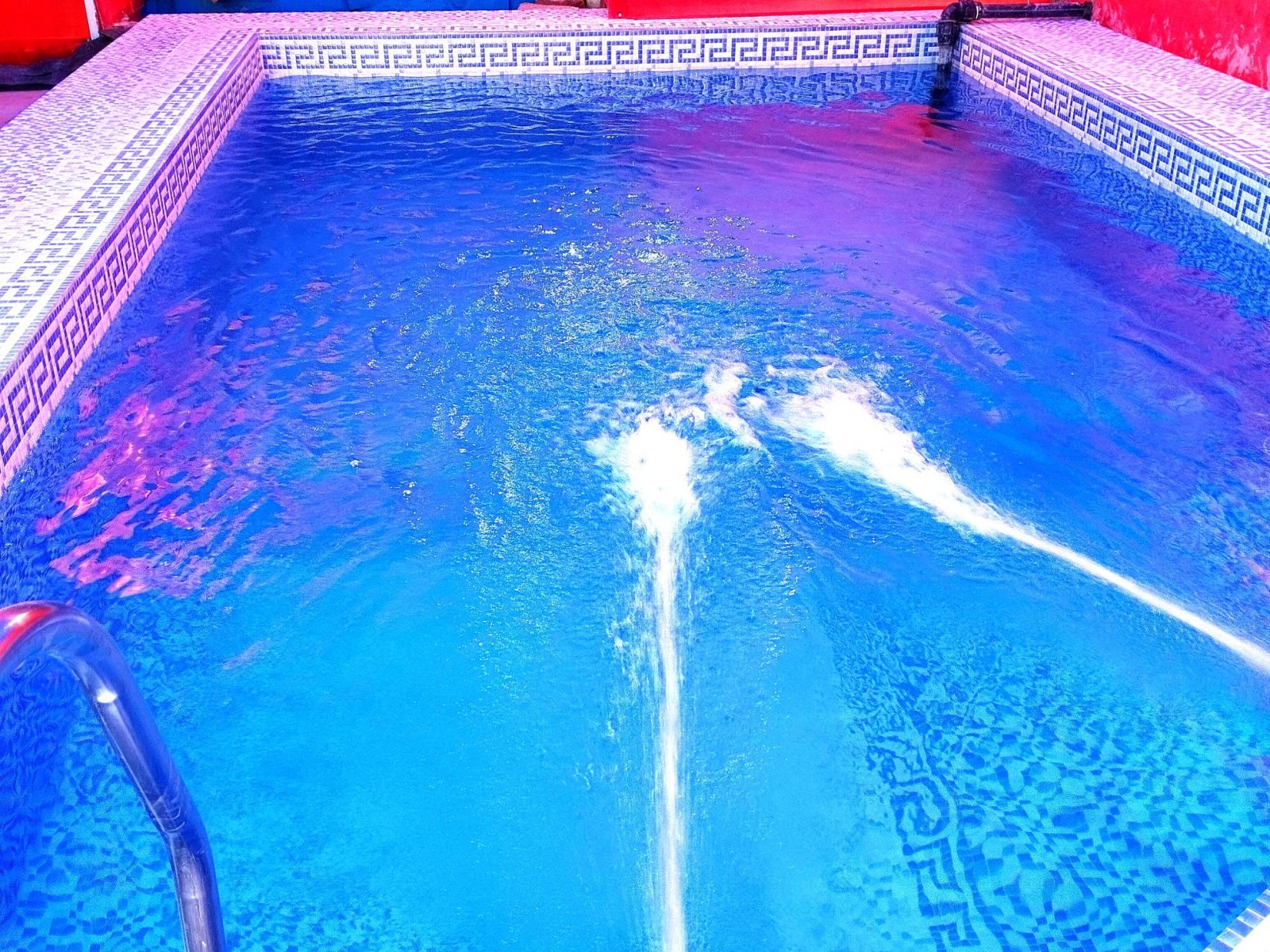 استخر استخر