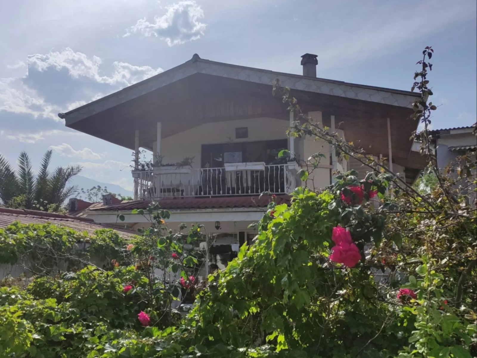 نمای بیرونی ساختمان