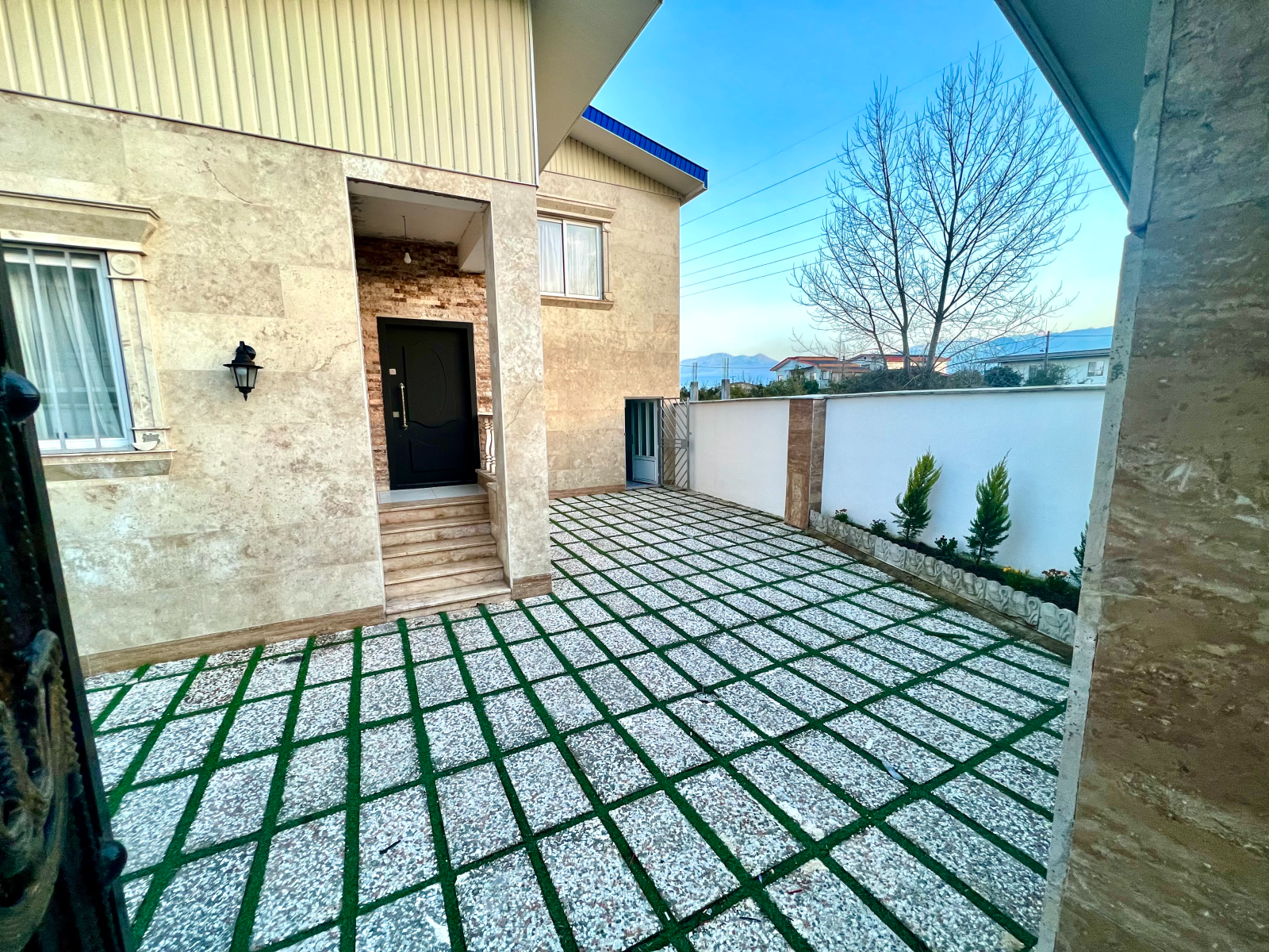 نمای بیرونی ساختمان نمای بیرونی ساختمان